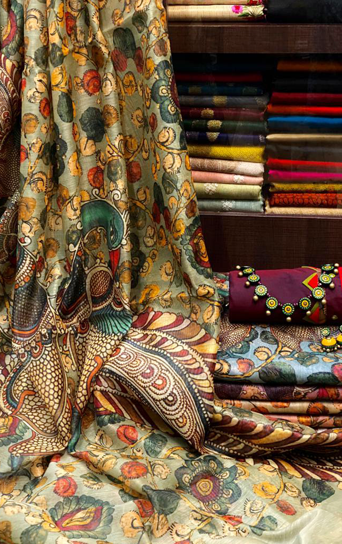 Vyakta-saree Collections